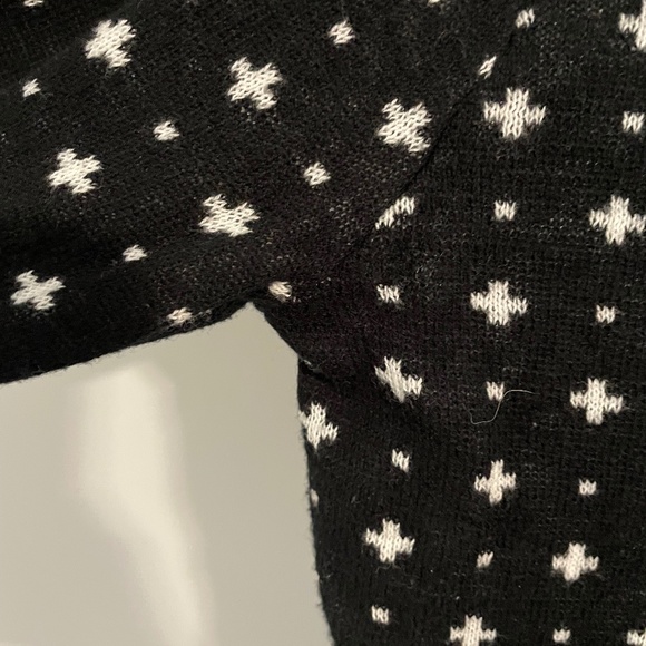 5 for $20: Target button-up cardigan - Picture 5 of 8